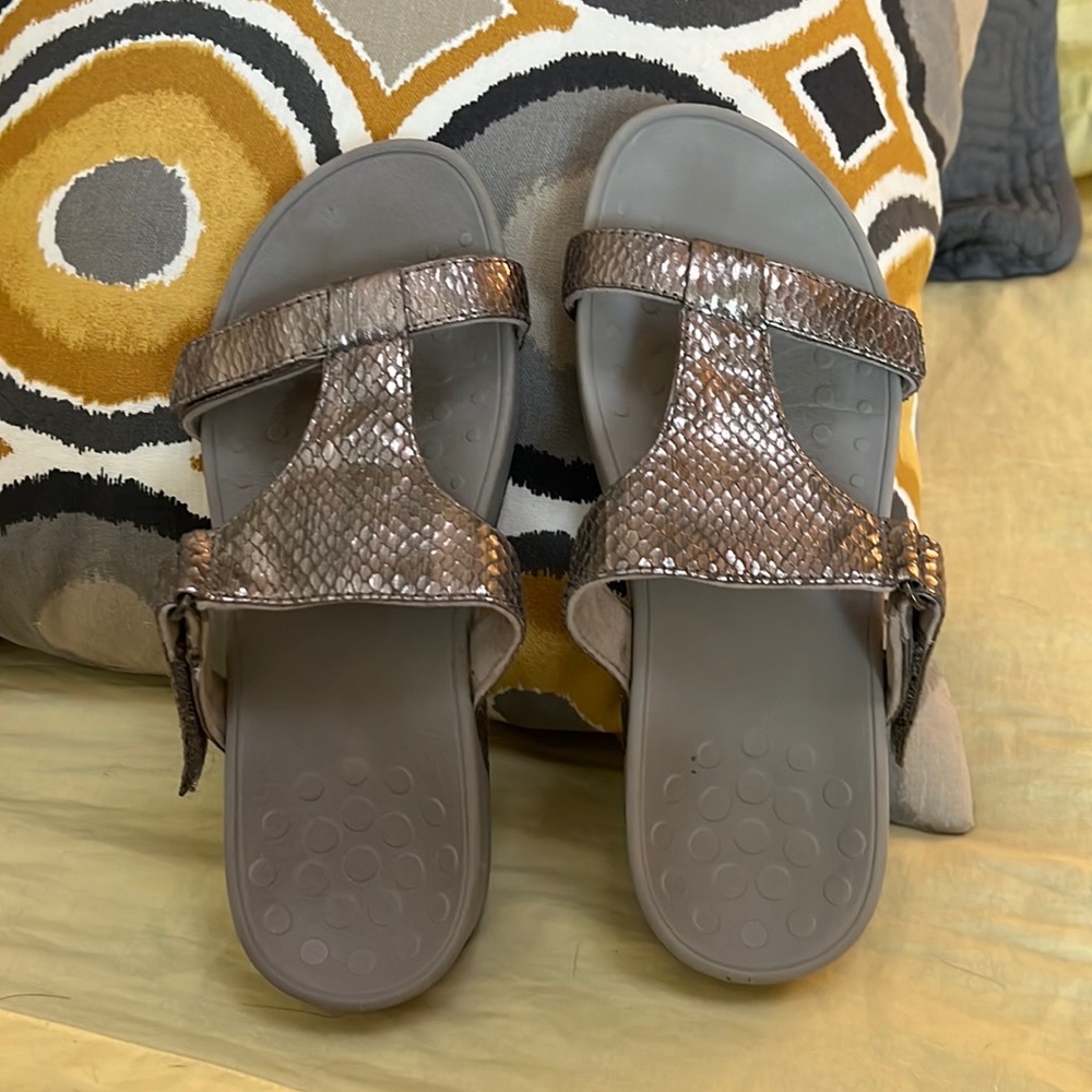 Ladies shoes, Vionic